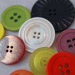 A Bag Of Bright Buttons X 30g