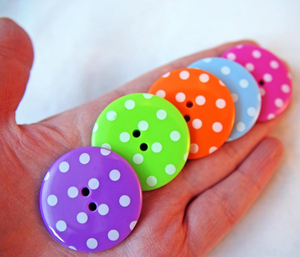 5 Big Spotty Buttons- In 5 Individual Colours Approx 3.5cm
